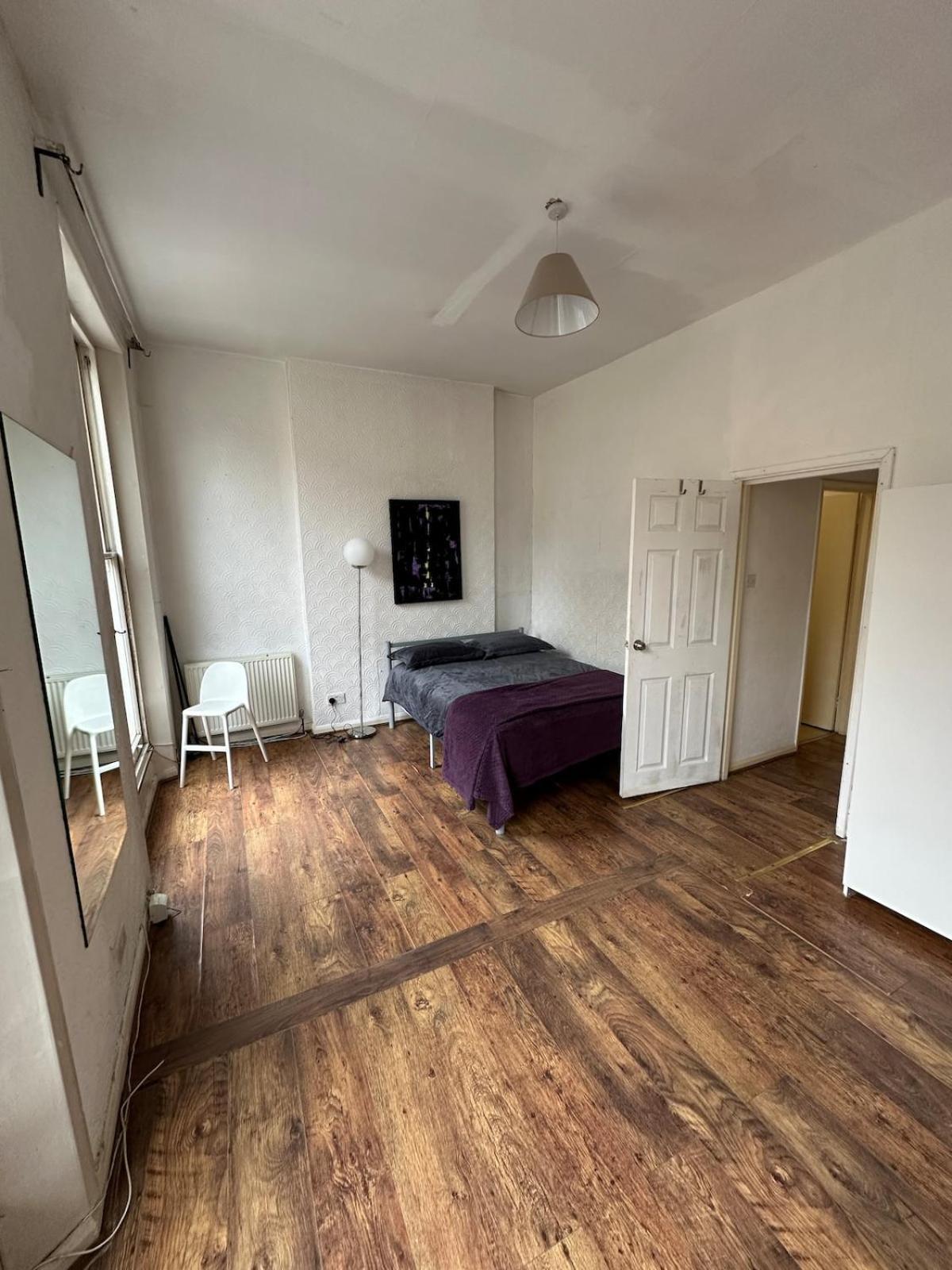 Large - Sleeps 4 -10 Min Walk To Paddington * Londres